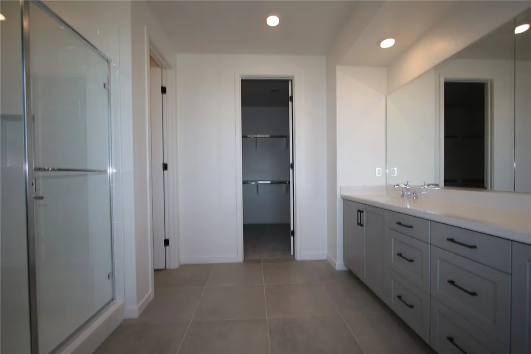 26969 Echo Mountain Way, Valencia, California 91381 home-pic-7